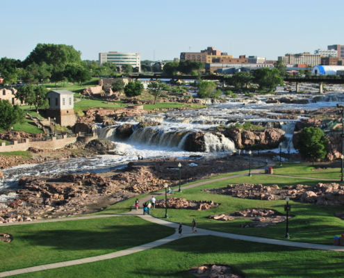 Montrose CO to/from Sioux Falls (FSD) SD flight deal from $328rt