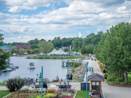 Montrose CO to/from Burlington (BTV) VT flight deal from $281rt