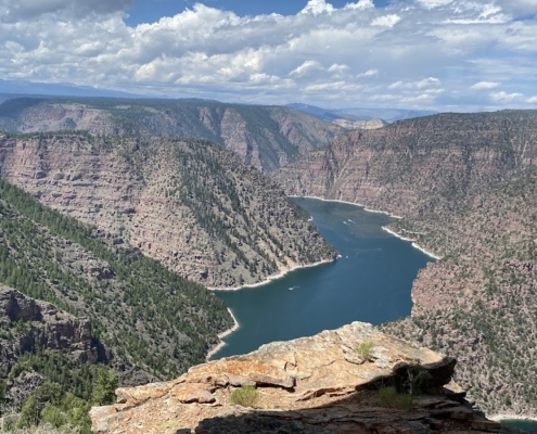 Montrose CO to/from Rock Springs (RKS) WY flight deal from $268rt