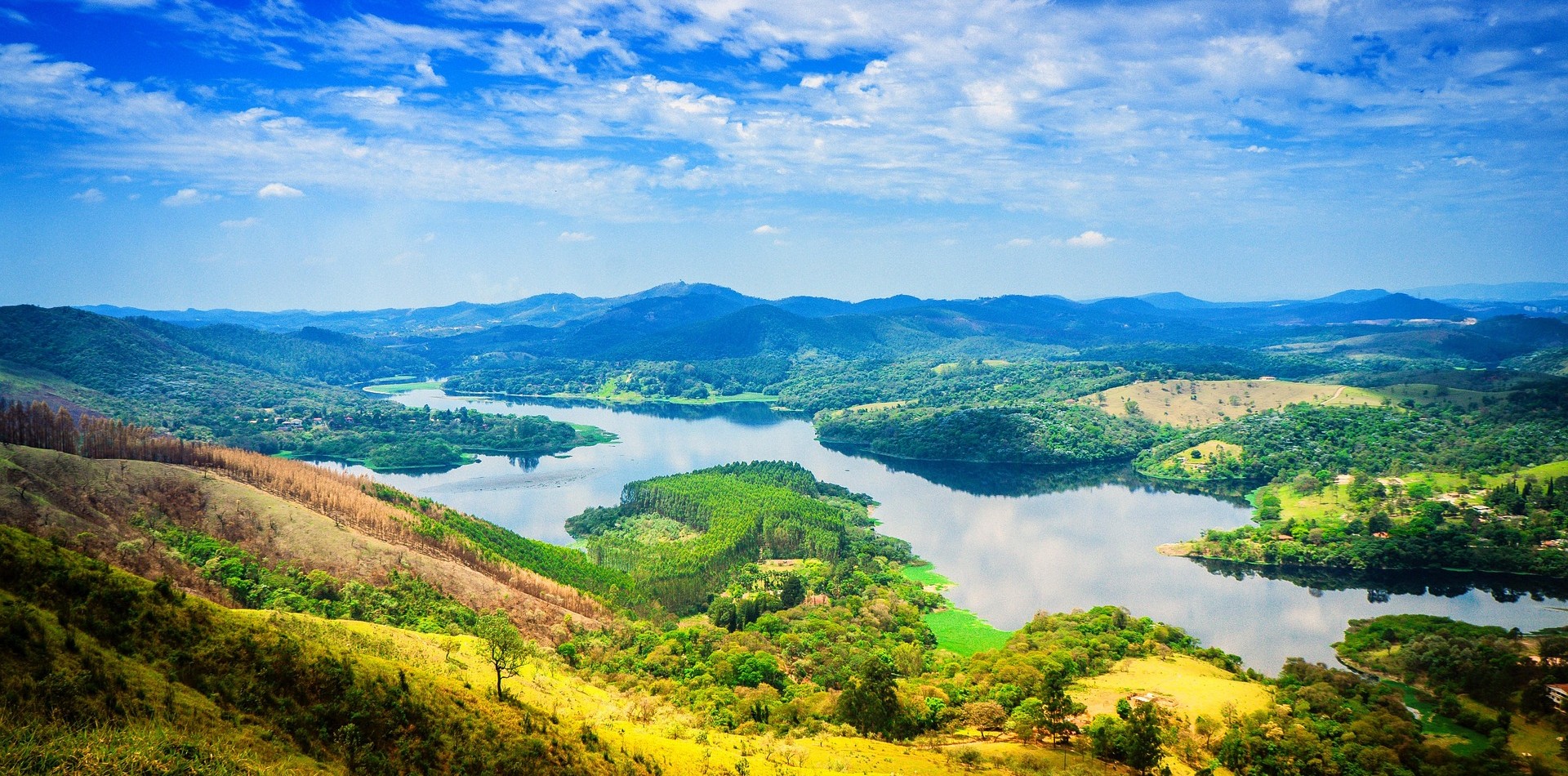 Sao Paulo Montrose CO to/from Sao Paolo (GRU) Brazil flight deal from $941rt